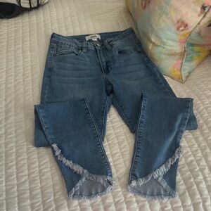 Just Black Cropped Blue Jeans with Frayed Hem